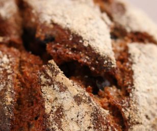Wie backe ich ein Brot im Big Green Egg? - Brotbackkurse